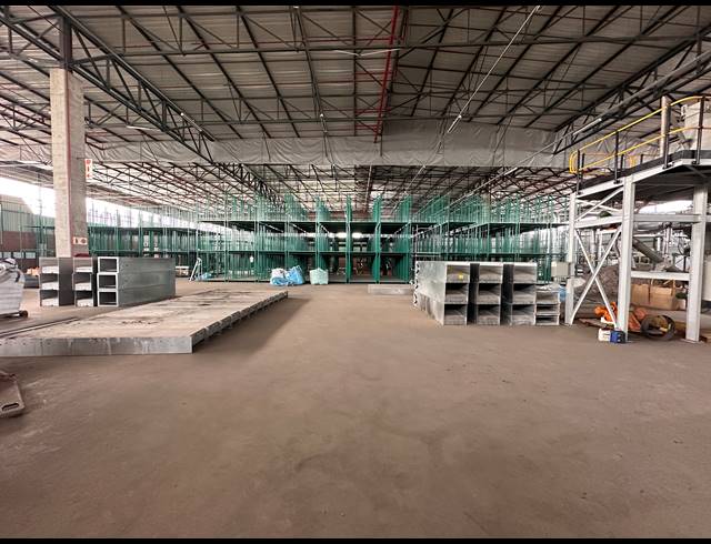 5,386M² FACTORY TO LET IN WADEVILLE